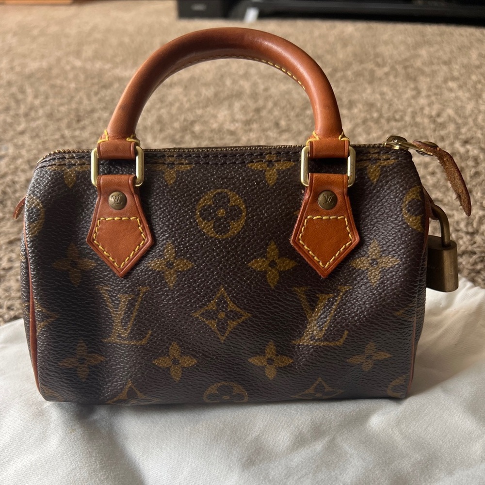 Vintage Louis Vuitton speedy hl